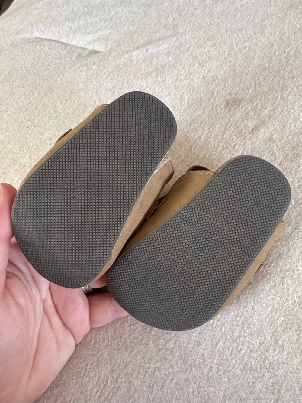 Old Navy Tan Faux-Suede infant clogs 3-6 months NWOT
